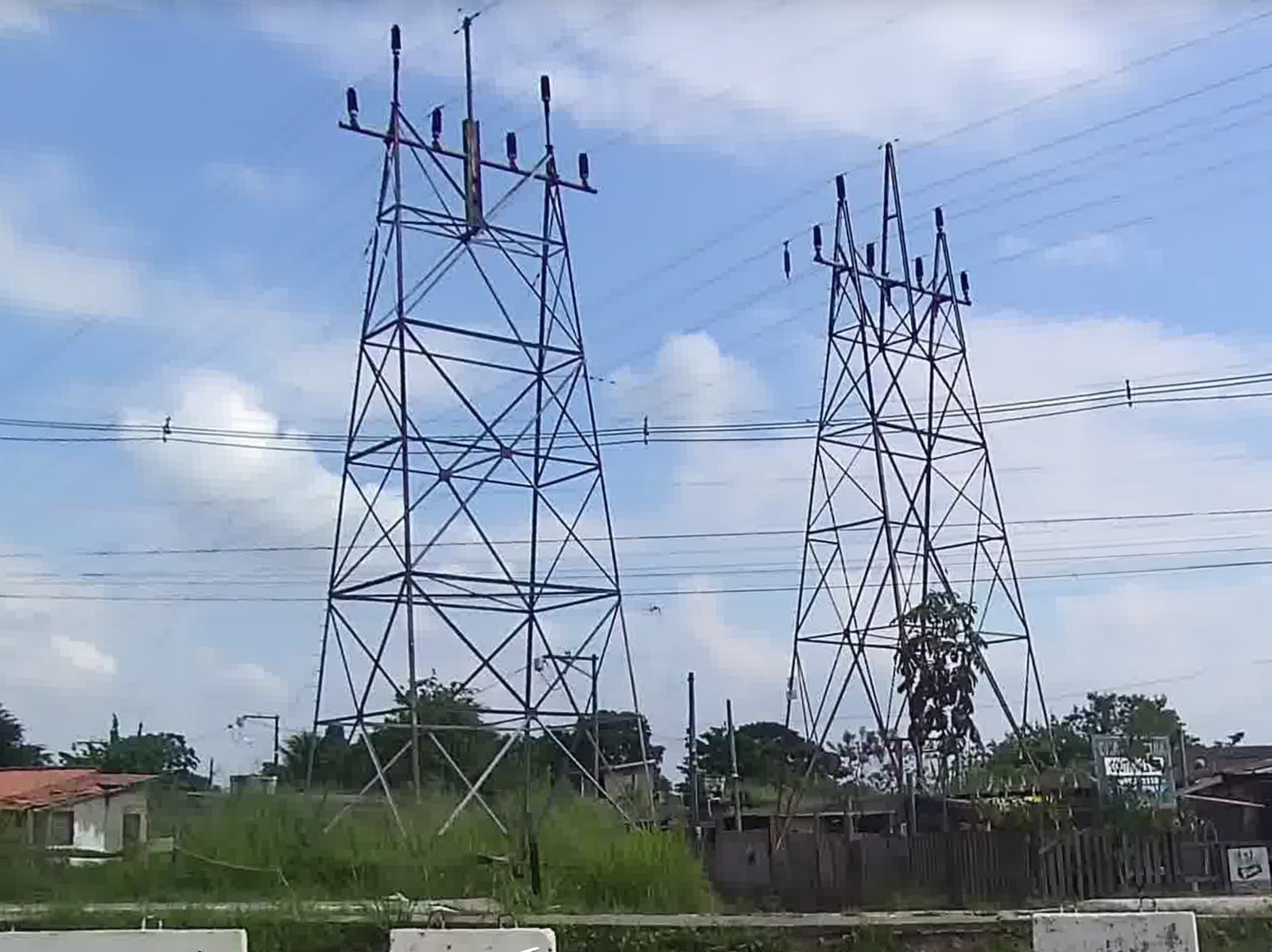 Torres de linhas de transmissão de energia elétrica (foto de arquivo).