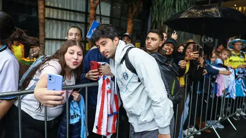 Desembarque delegação do Grêmio em Curitiba - 25/10/2026 · Treino Gremio