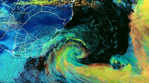 Ilustração: mar agitado com ondas no litoral gaúcho durante a ressaca. Crédito: Divulgação/metsul.com