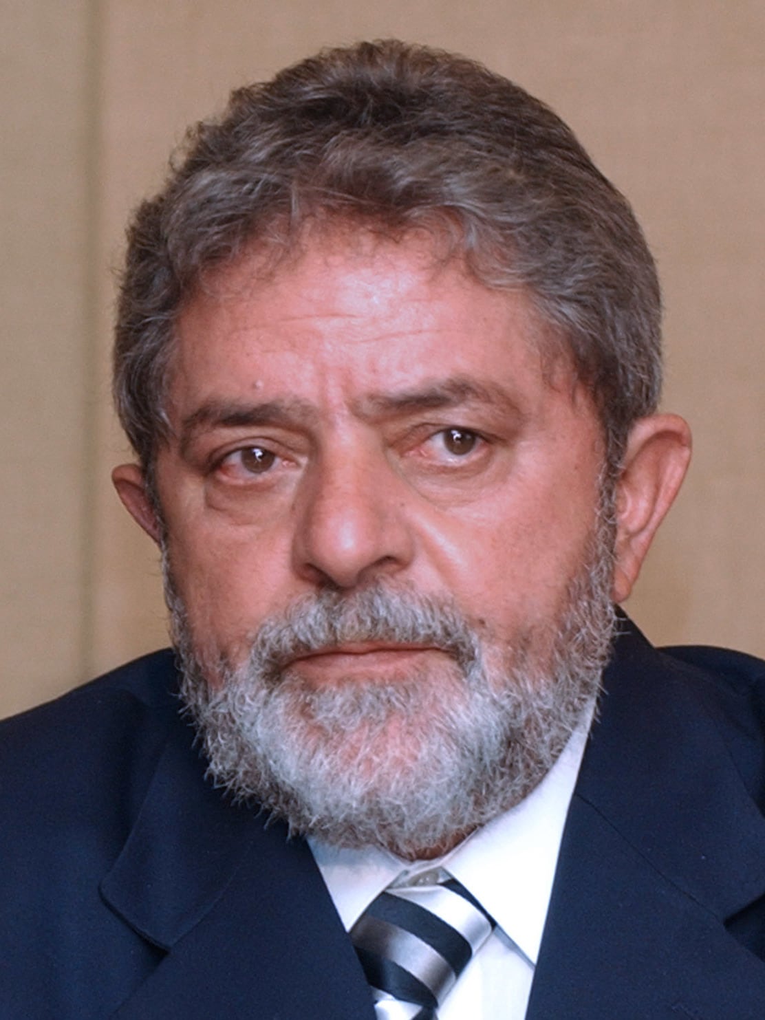 Luiz Inácio Lula da Silva, reeleito presidente com 51,78% dos votos válidos.