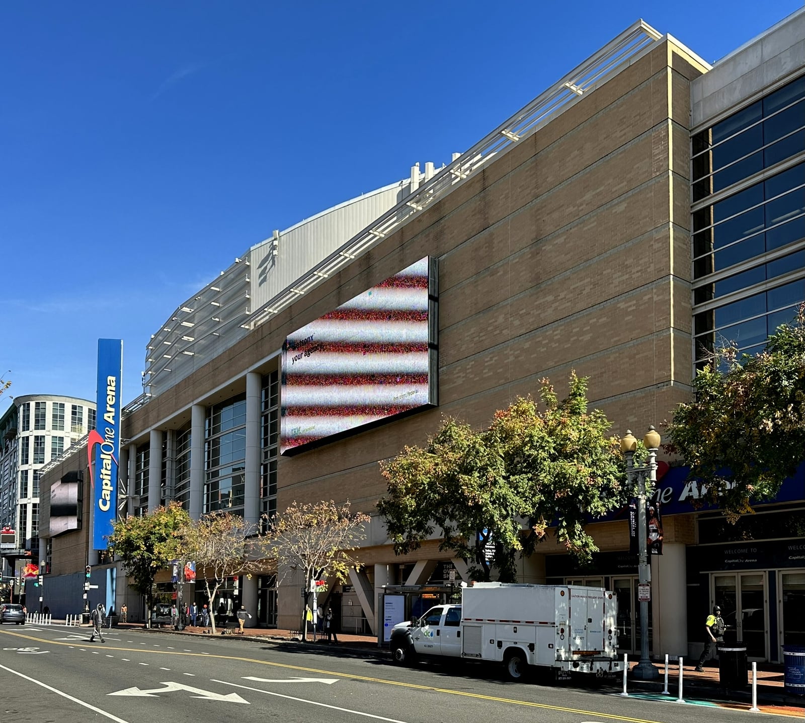 Fachada da Capital One Arena, em Washington D.C., casa do Washington Wizards.
