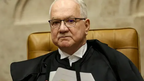 Ministro Edson Fachin, presidente do STF, durante sessão da Corte.