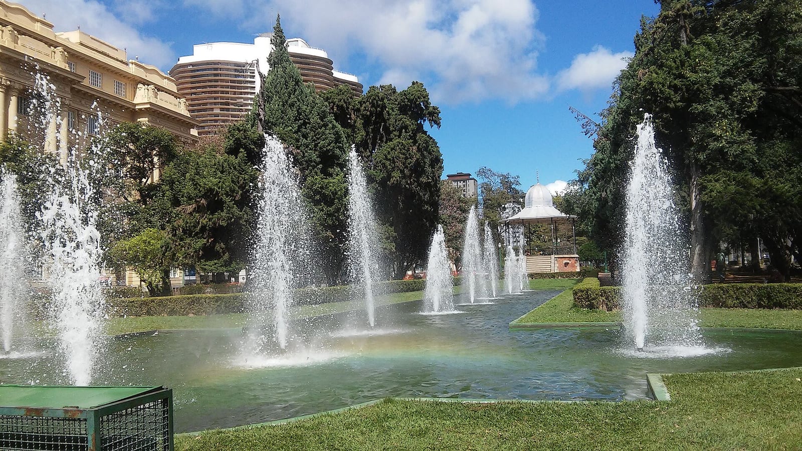 Praça da Liberdade, em Belo Horizonte, local do ato de campanha de Flávio Bolsonaro com apoiadores.