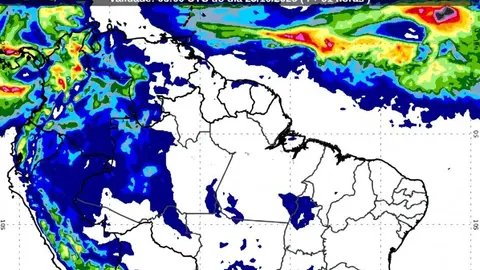 Previsão de chuva acumulada em 24 horas do modelo COSMO/Inmet, com áreas de precipitação sobre o Rio Grande do Sul e o Sul do