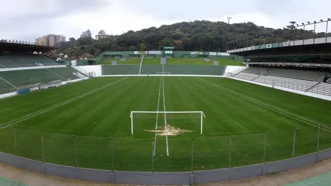 Estádio Alfredo Jaconi, em Caxias do Sul, casa do Juventude.