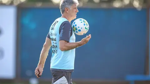 Treino do Grêmio na preparação para o jogo contra o Athletico-PR, pela 33ª rodada do Brasileirão.