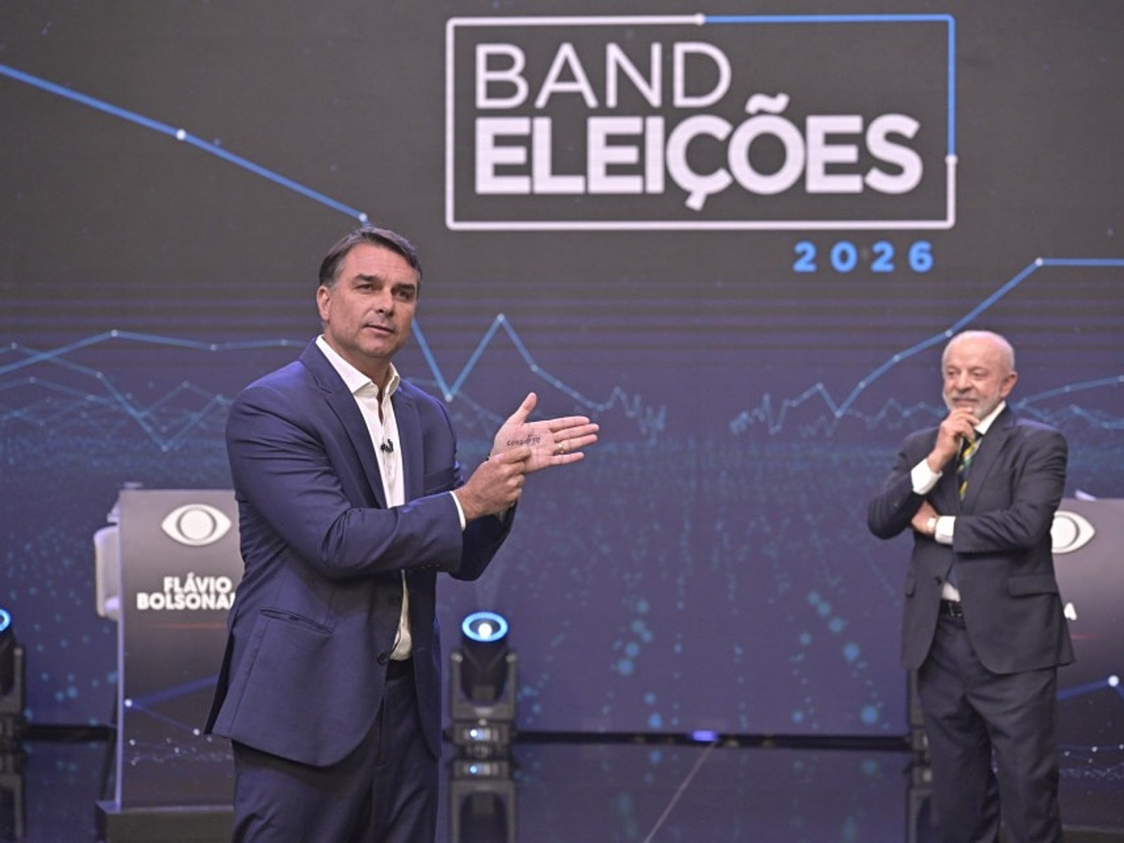 Foto: Lula e Flávio trocam acusações sobre Master e INSS no debate da Band, a 7 dias do 2º turno