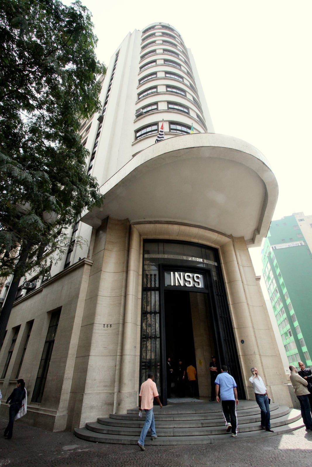 Foto: Voto no segundo turno, domingo (25), pode atualizar a Prova de Vida do INSS