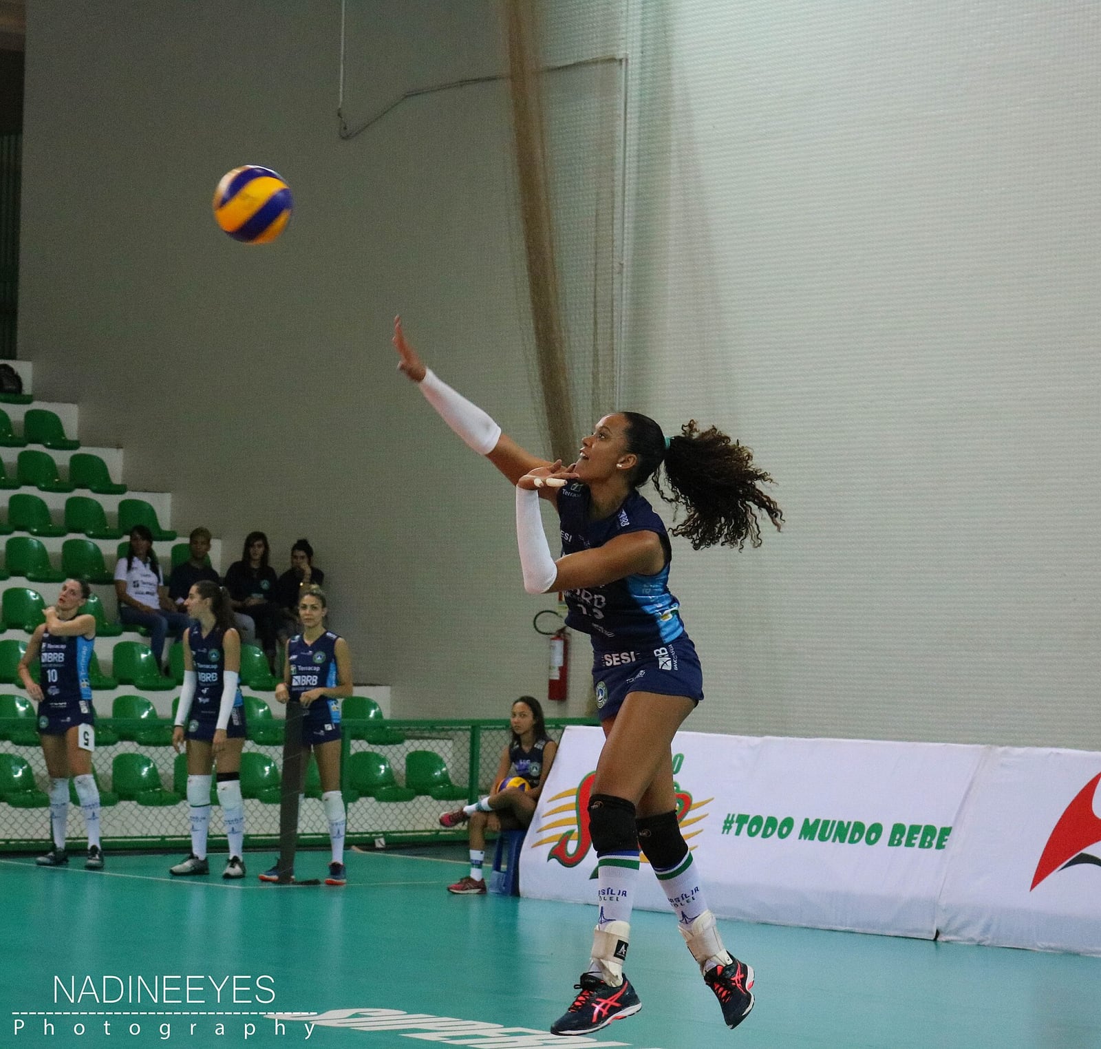 Foto: Tifanny joga a Superliga com liminar e STJD julga o mérito na sexta (23)