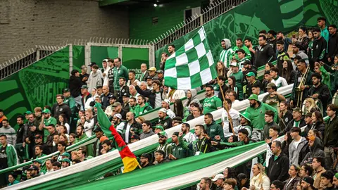 Foto: Juventude goleia o Náutico por 4 a 0 no Jaconi e volta à vice-liderança da Série B