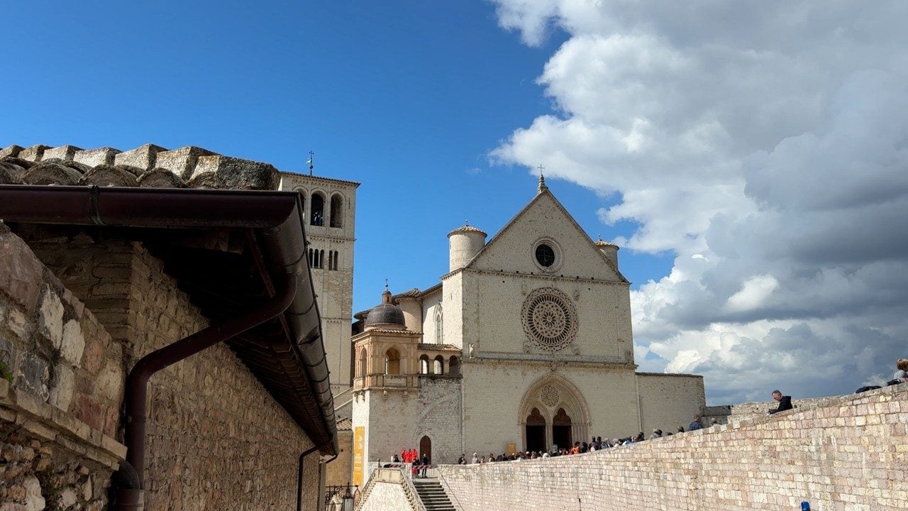 Basílica de São Francisco, em Assis, cidade que estava na agenda do papa Leão XIV e cuja visita foi cancelada.