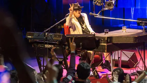 Charly García em apresentação no Centro Cultural Kirchner, em Buenos Aires, em 2021.