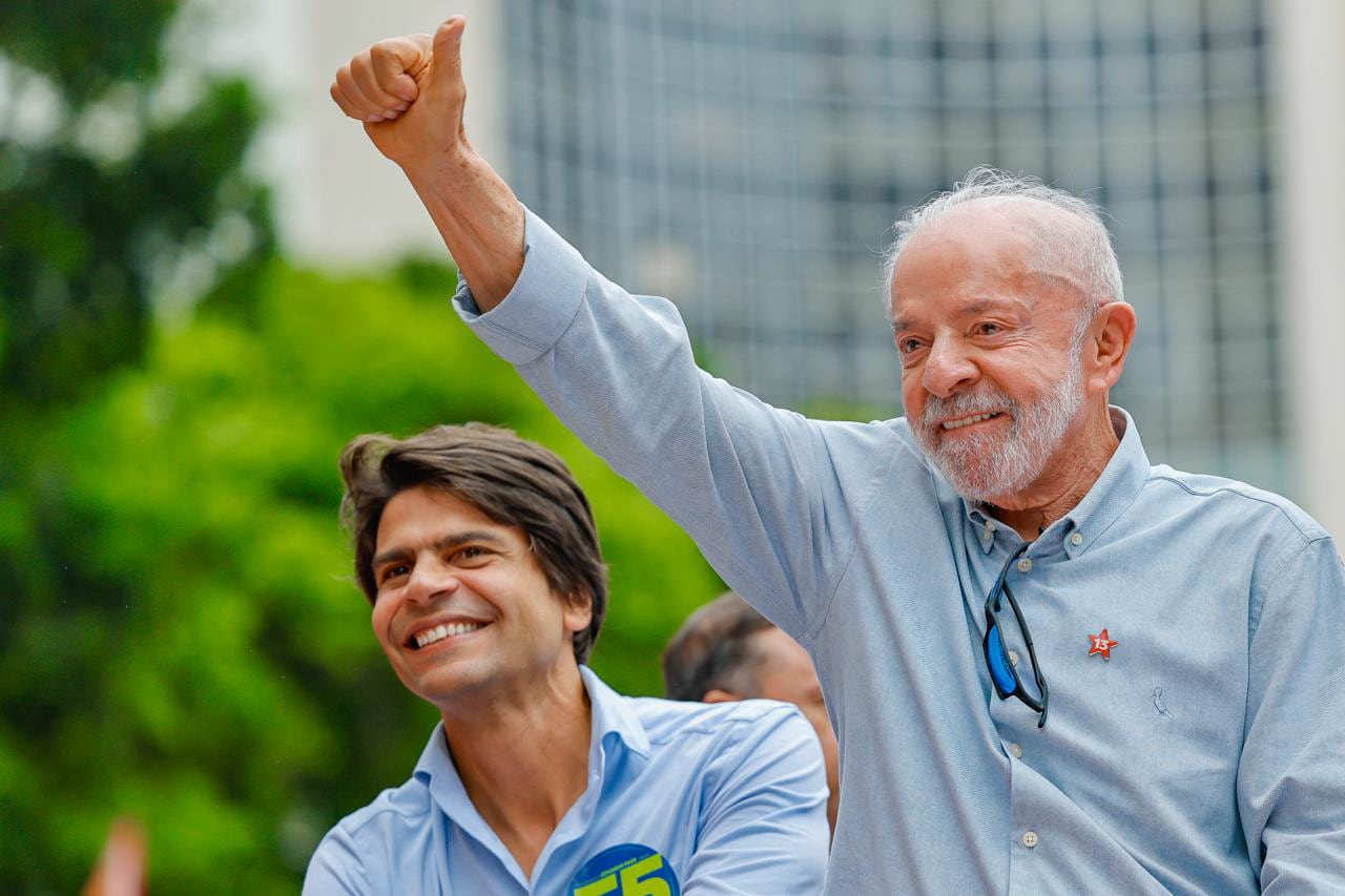 Lula em ato público no Rio de Janeiro, em 2 de outubro de 2026.