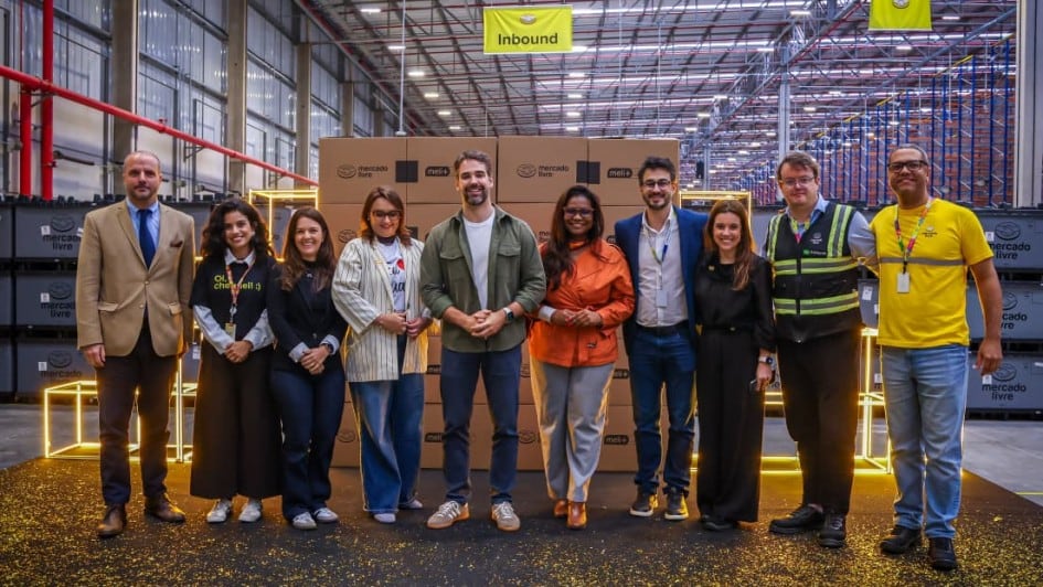 Foto de divulgação do Governo do RS sobre a inauguração do centro de distribuição do Mercado Livre em Guaíba