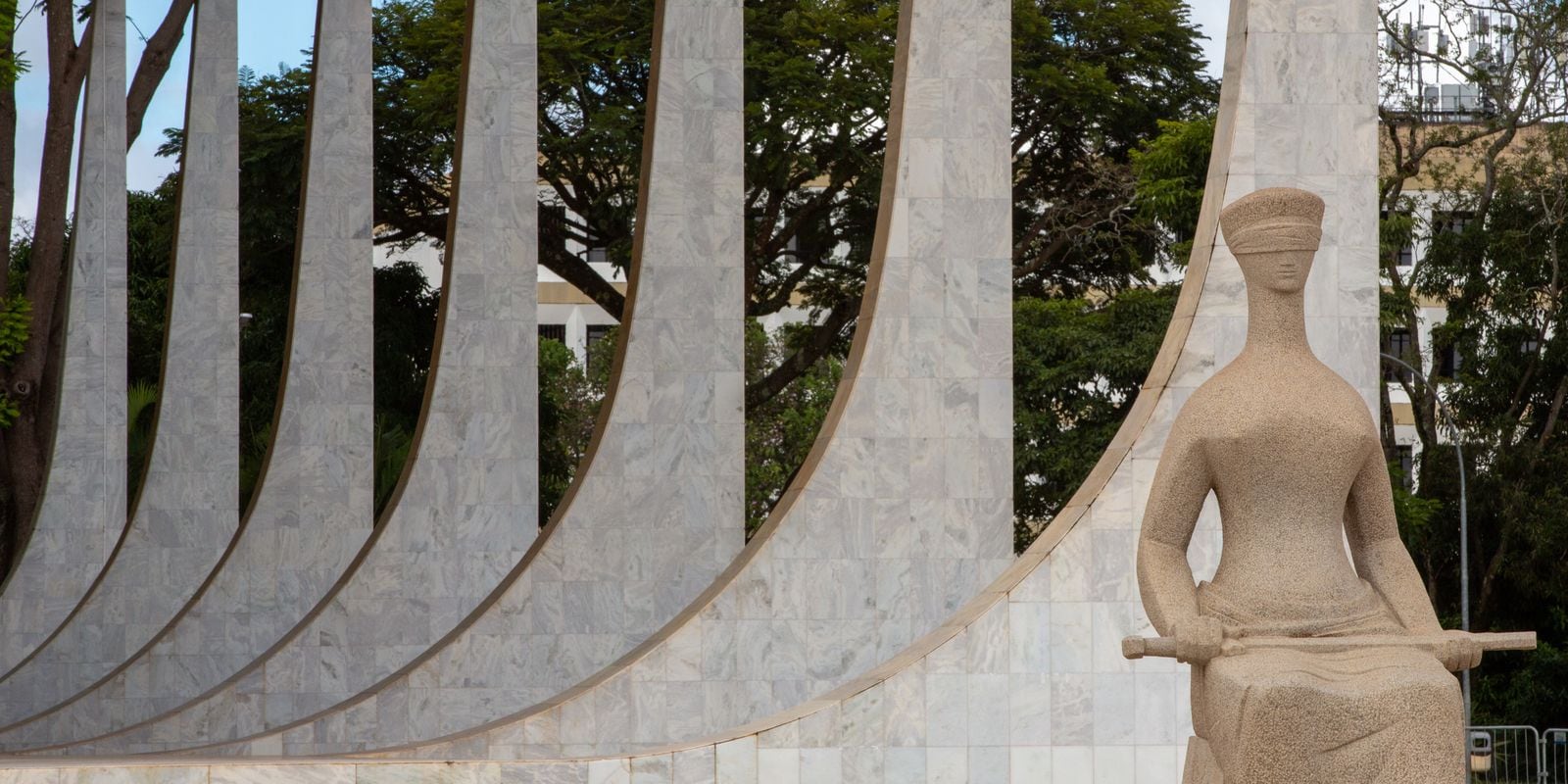 Foto: Fachin diz que democracias são corroídas "por dentro" em meio à crise do caso Master