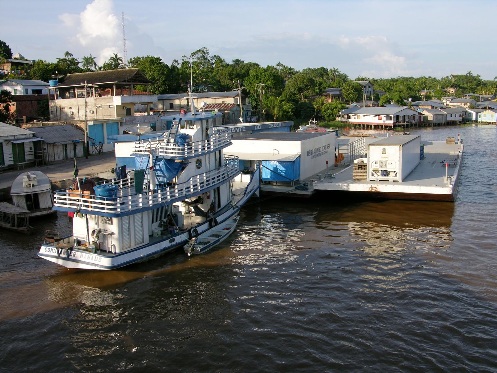 Porto de Santo Antônio do Içá, no Amazonas, onde uma mulher foi presa em flagrante em embarcação que seguia para Manaus.