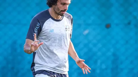 Jogador do Grêmio em treino técnico no CT, em 28/10/2026. Foto: Lucas Uebel/Grêmio FBPA.